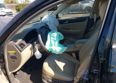 2014 Hyundai Genesis 3.8 из США, поврежденный, VIN KMHGC4DD6EU260764